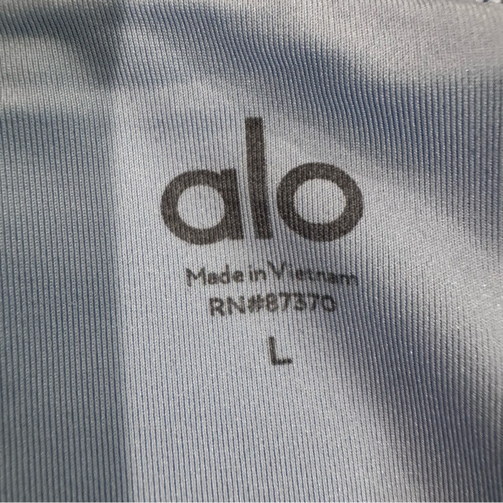 ALO Yoga Light Blue Ribbed Knit Crop Top - Picture 4 of 7